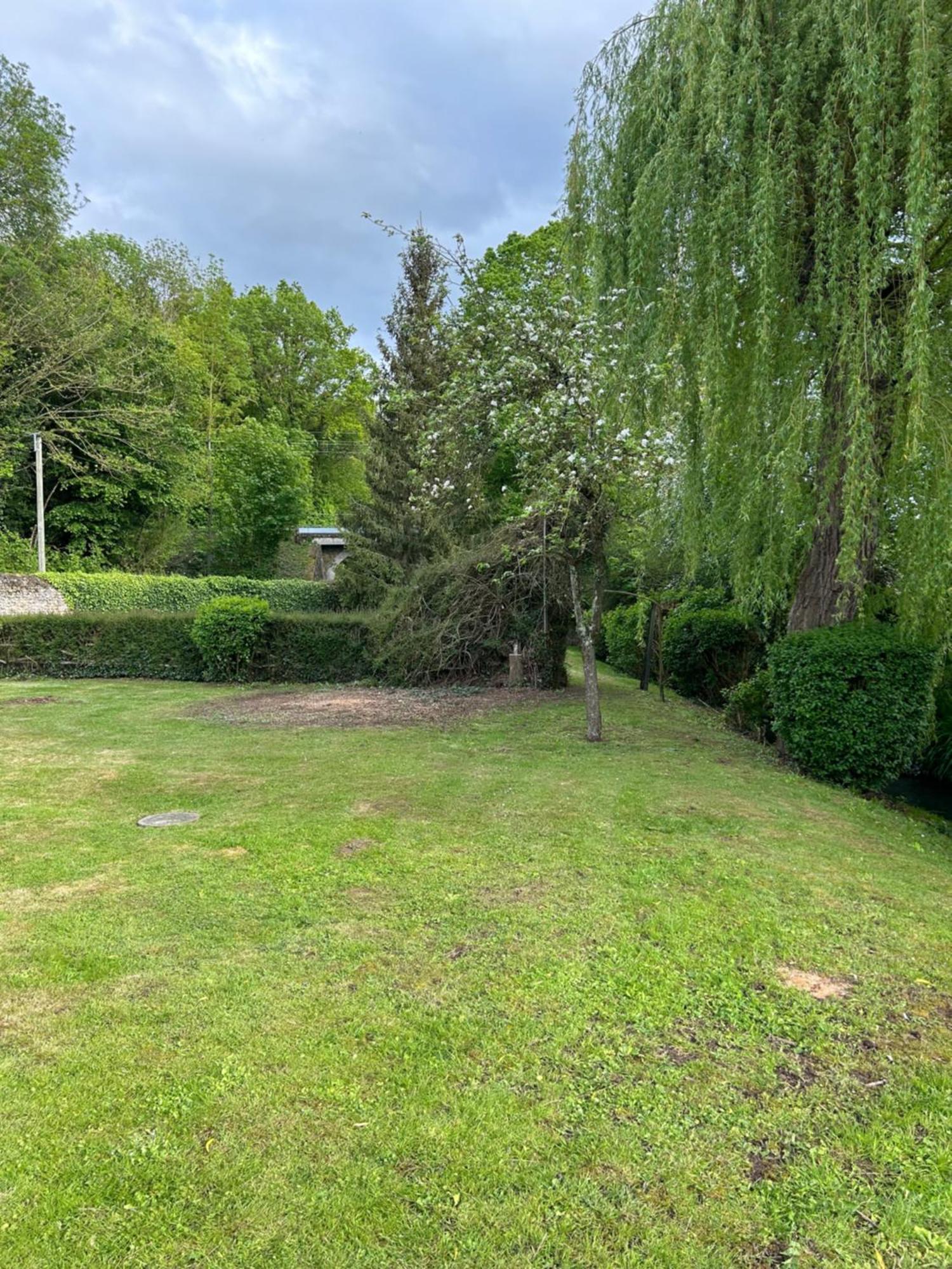 Maison Au Calme Avec Riviere A Cote De Chartres Saint-Prest Camera foto